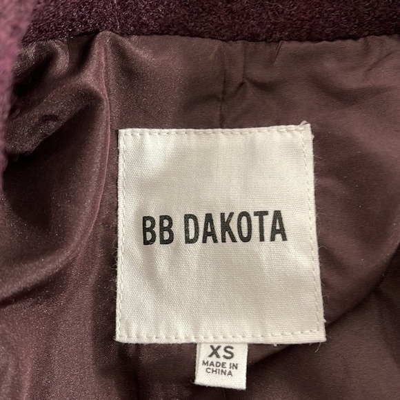 BB Dakota Maroon Wool Trench Coat With Asymmetrical Zip & Front Pockets Size XS - Picture 9 of 10